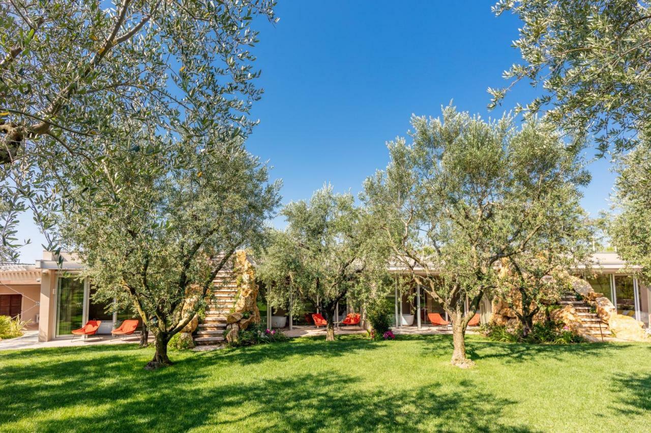 San Colombano Suites Bardolino Buitenkant foto